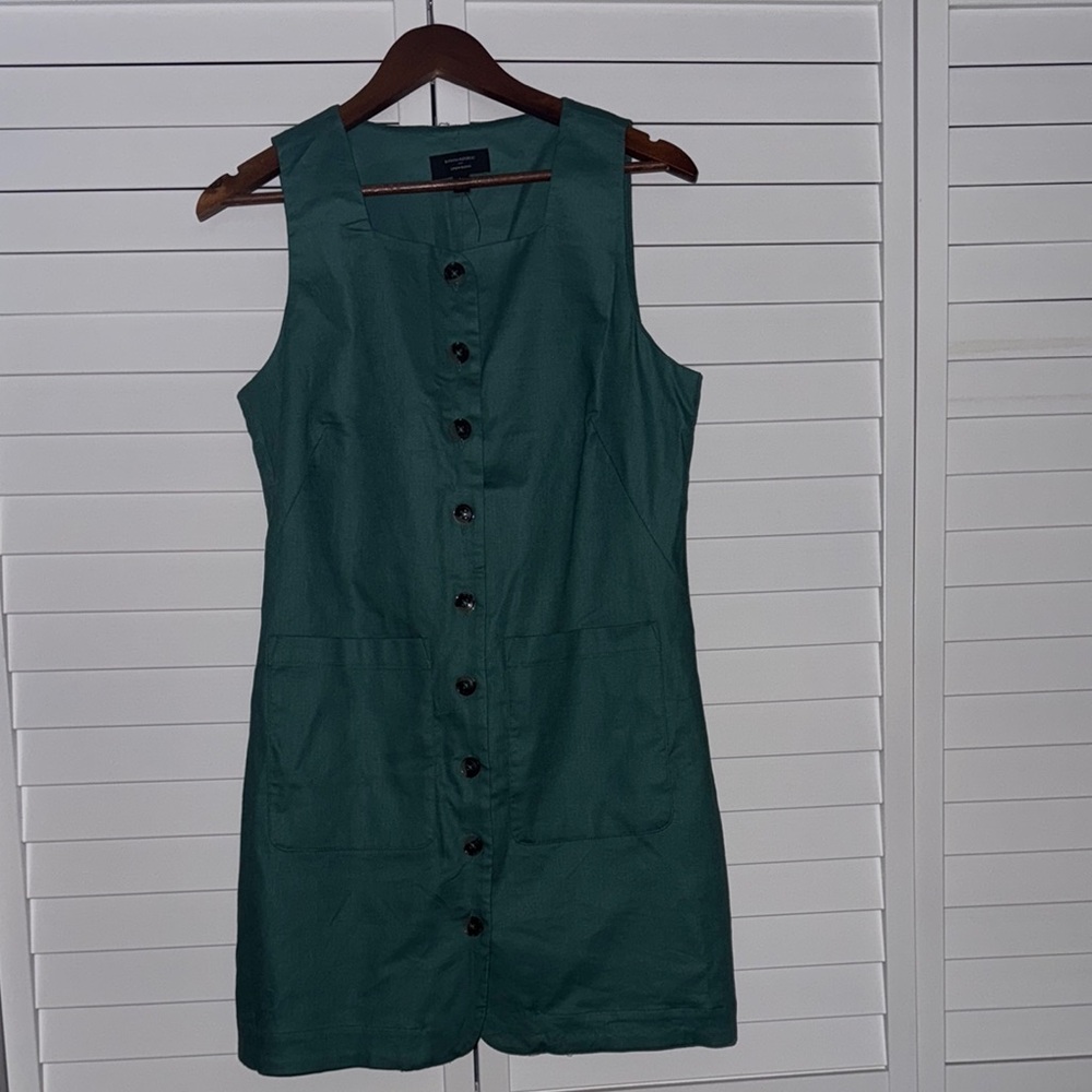 Banana Republic Green Sleeveless Sheath Dress